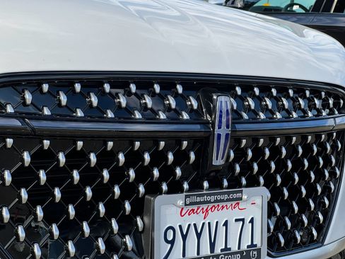 Used 2026 Lincoln Nautilus Reserve AWD/4WD image 36