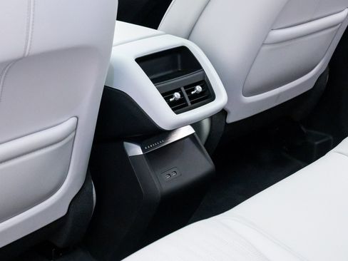 New 2026 Cadillac Lyriq Sport image 15