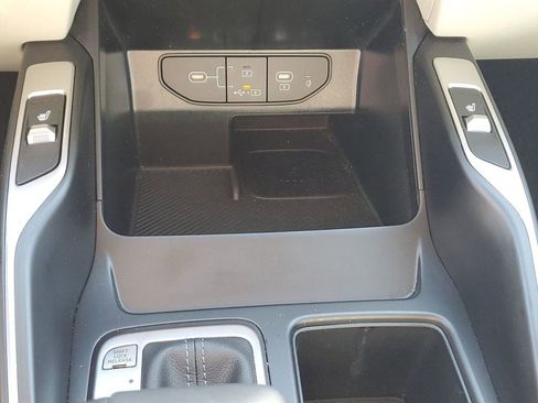 Used 2025 Kia Sorento EX w/ Panoramic Sunroof Package image 34