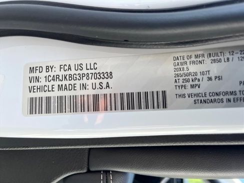 Used 2023 Jeep Grand Cherokee L Limited w/ Luxury Tech Group II image 35