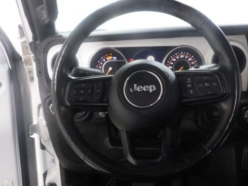 Used 2021 Jeep Wrangler Unlimited Sport image 9