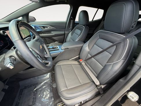 Used 2024 Chevrolet Equinox EV LT w/ Active Safety Package 3 FWD image 10