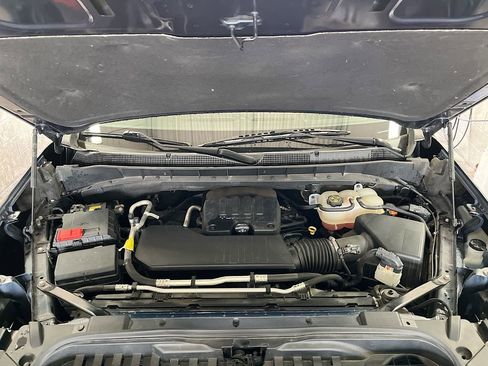 Used 2022 Chevrolet Silverado 1500 LT AWD/4WD image 30