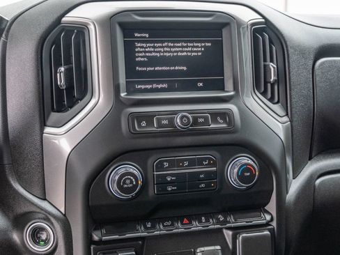 Used 2024 Chevrolet Silverado 2500 Custom w/ Custom Convenience Package image 9