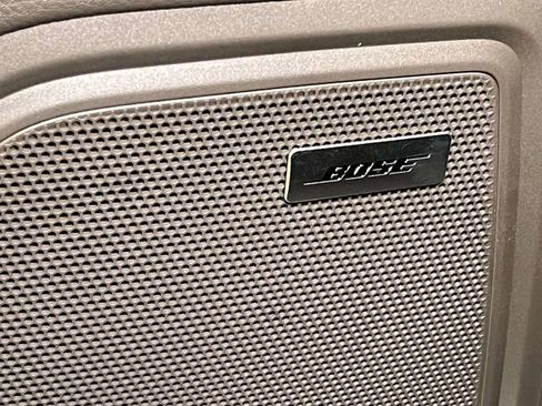 New 2026 Porsche Macan image 36