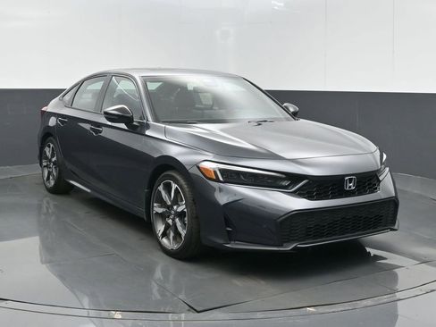 Certified 2025 Honda Civic Sport image 2