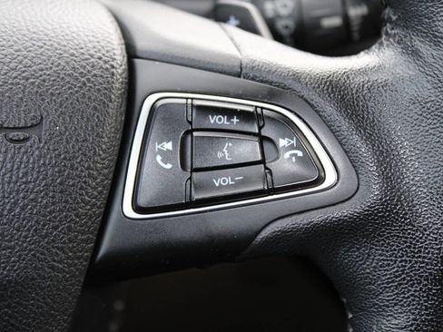 Used 2017 Ford Escape Titanium image 22