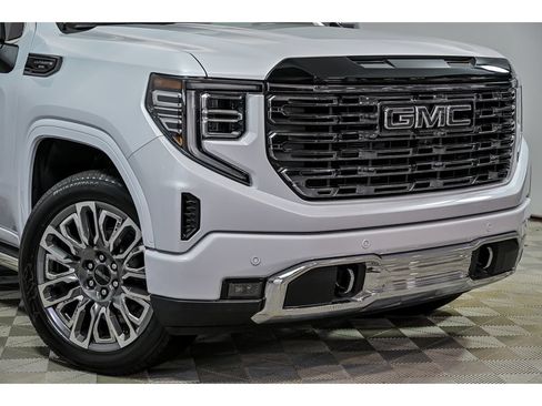 New 2026 GMC Sierra 1500 Denali Ultimate w/ LPO, Black Badging Package AWD/4WD image 2