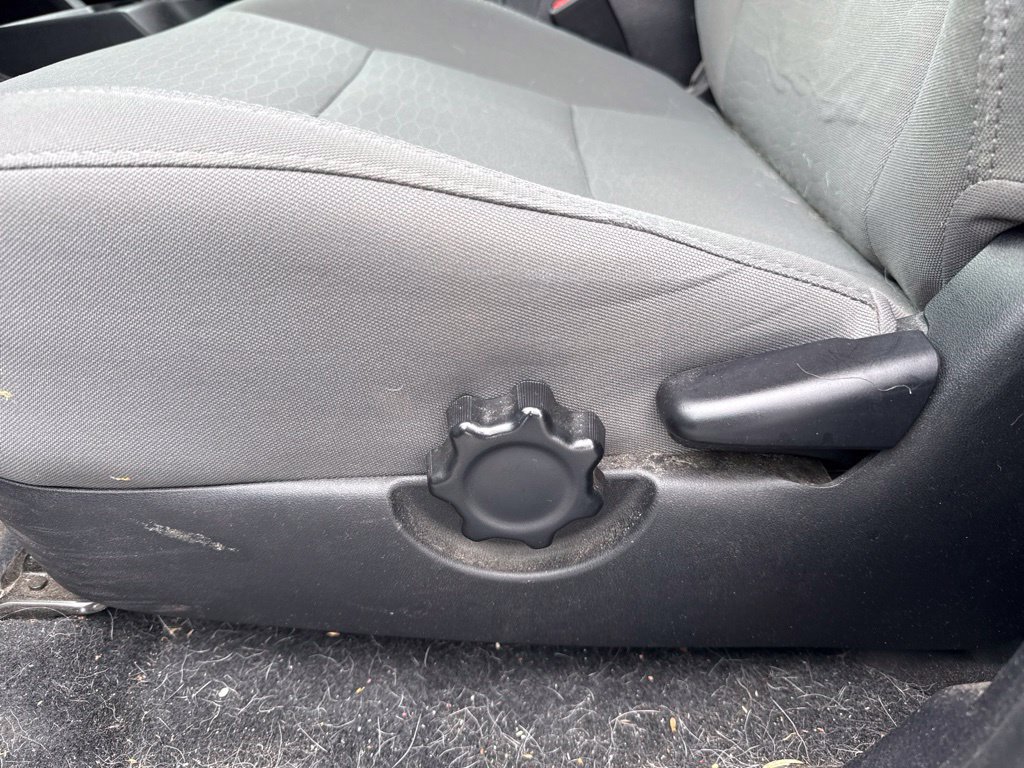 Used 2018 Toyota Tacoma SR5 RWD image 13