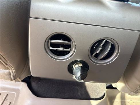 Used 2009 Ford F150 Lariat RWD image 19