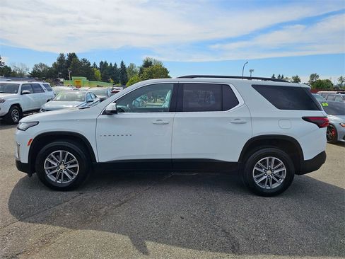 Used 2023 Chevrolet Traverse LT image 4