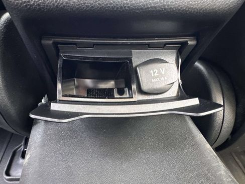 Used 2018 Mercedes-Benz C 300 4MATIC Sedan image 16