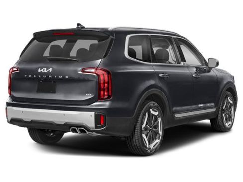 Certified 2025 Kia Telluride S FWD image 2