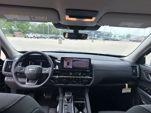 New 2026 Nissan Pathfinder SL AWD/4WD image 27