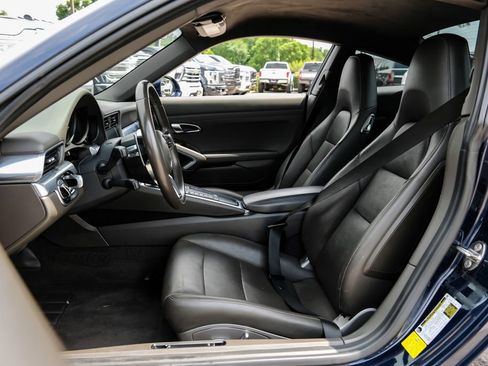 Used 2019 Porsche 911 Carrera RWD image 36