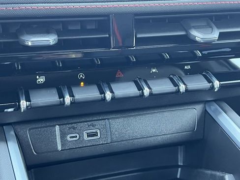 New 2025 Chevrolet Colorado Z71 w/ Technology Package image 38