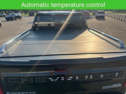 Used 2019 Chevrolet Silverado 1500 High Country w/ Technology Package AWD/4WD image 12