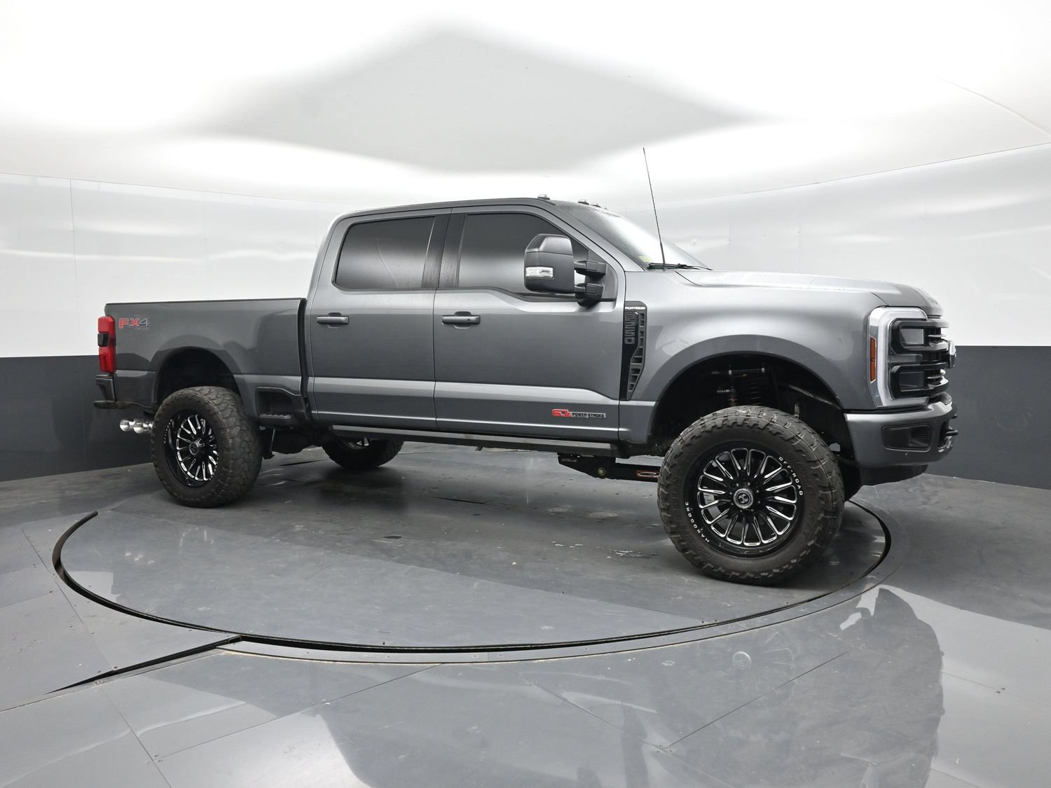 Used 2025 Ford F250 Platinum AWD/4WD image 13