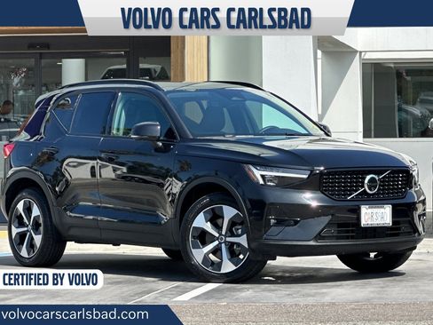 Certified 2026 Volvo XC40 B5 Plus AWD/4WD image 1