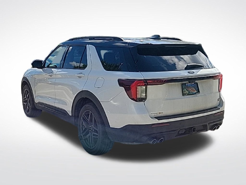 Used 2025 Ford Explorer ST RWD image 6