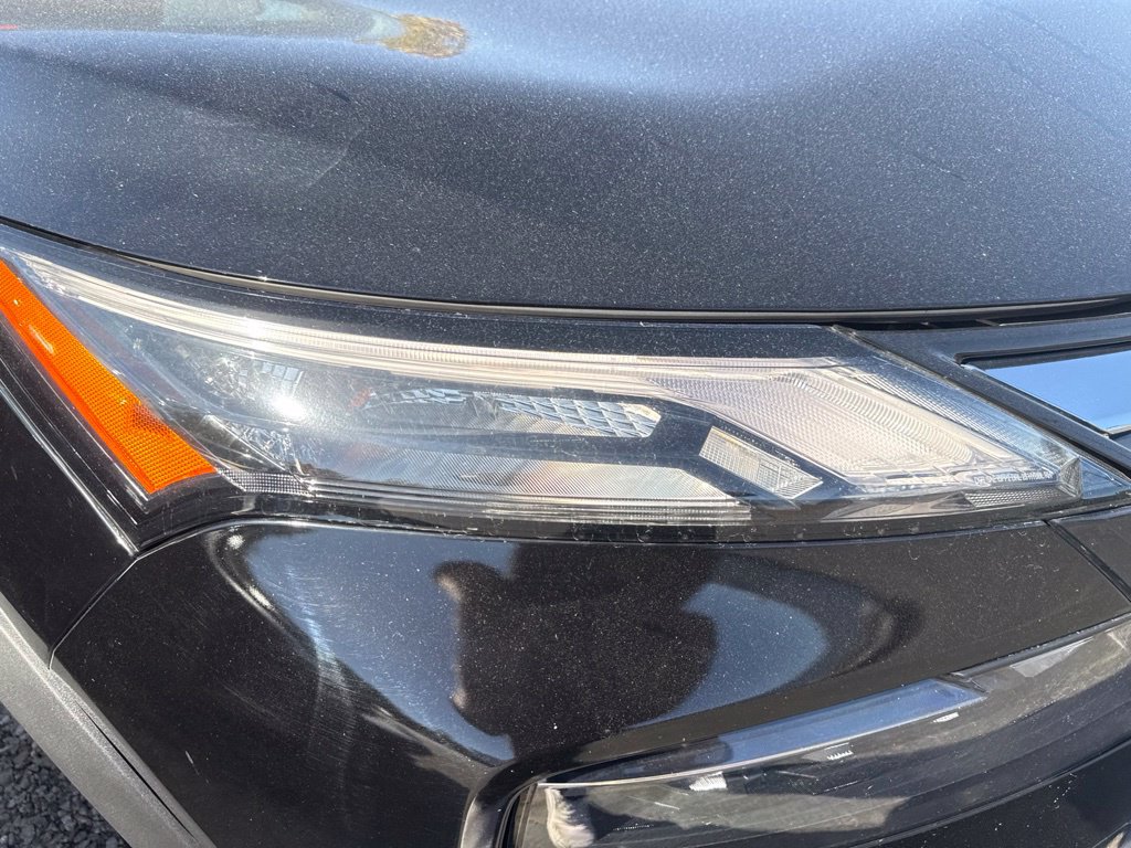 Used 2026 Nissan Rogue SV AWD/4WD image 10