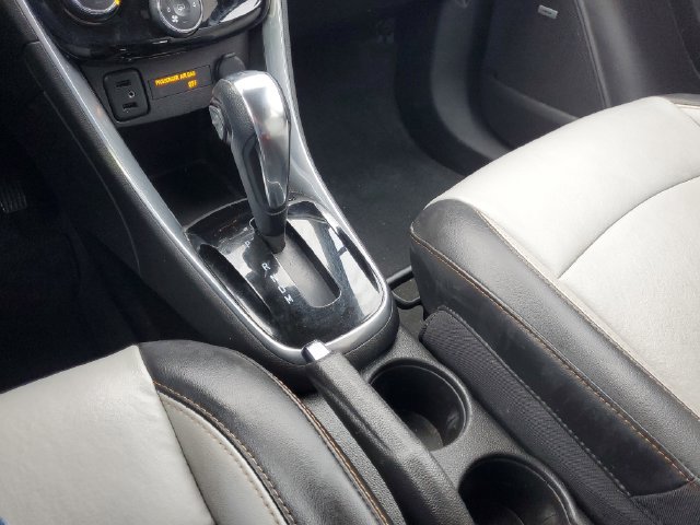 Used 2018 Chevrolet Trax Premier FWD image 25