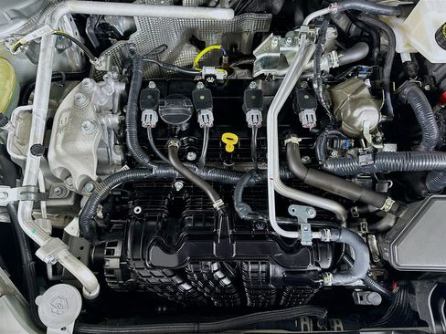 Used 2024 Mitsubishi Outlander SE Black Edition image 34