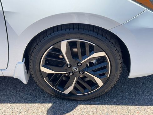 Used 2023 Nissan Versa SR w/ Trunk Package image 8