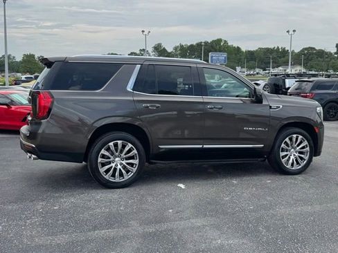 Used 2021 GMC Yukon Denali w/ Advanced Technology Package RWD image 7