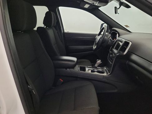 Used 2020 Jeep Grand Cherokee Laredo AWD/4WD image 20