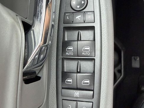 Used 2020 RAM 1500 Classic SLT w/ Luxury Group AWD/4WD image 15
