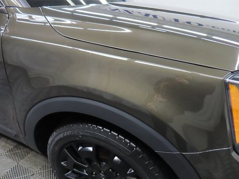 Used 2022 Kia Telluride SX w/ SX Prestige Package image 33