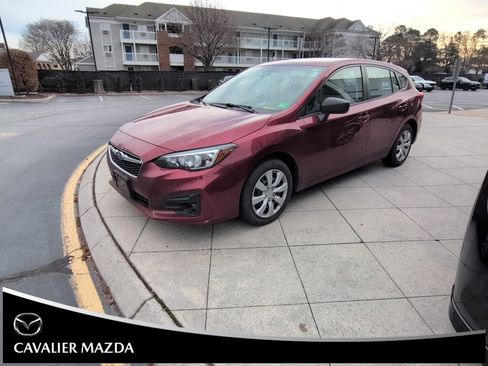 Used 2019 Subaru Impreza 2.0i image 1