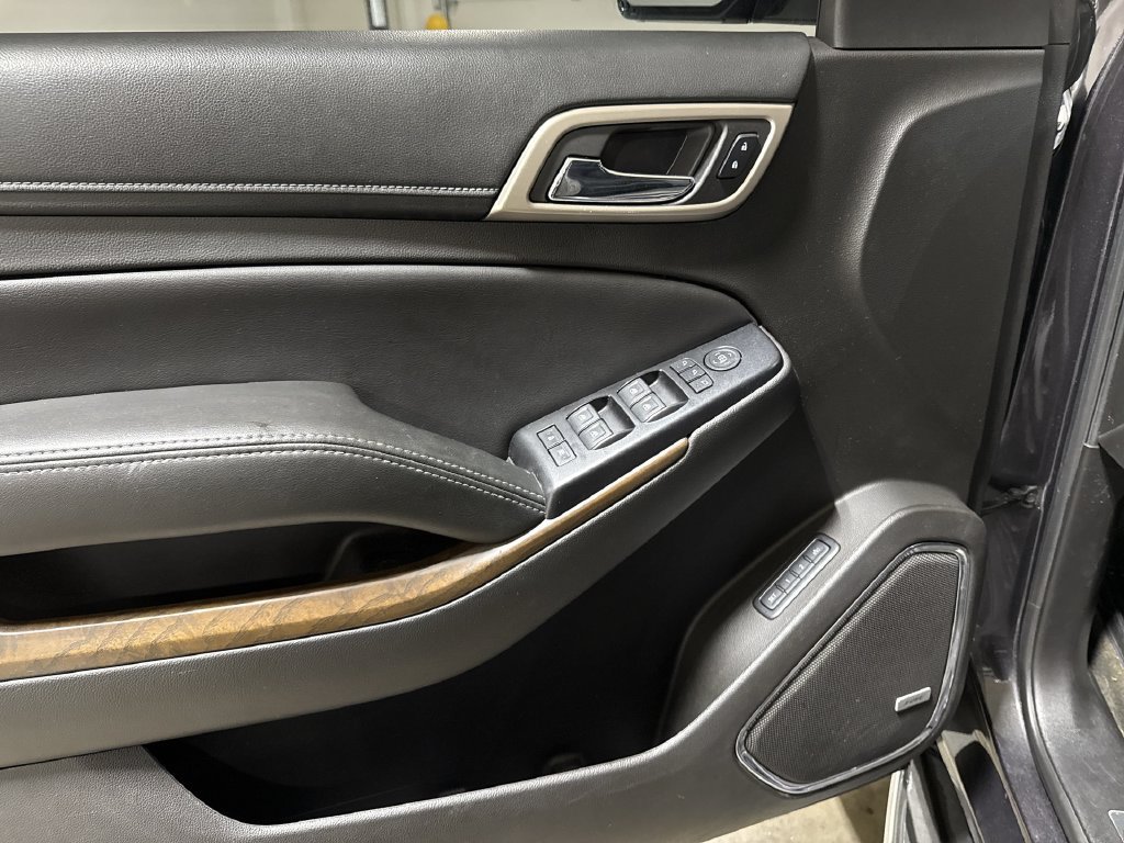 Used 2018 GMC Yukon Denali AWD/4WD image 21