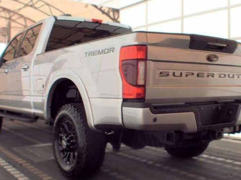 Used 2022 Ford F250 Lariat w/ Tremor Off-Road Package AWD/4WD image 3