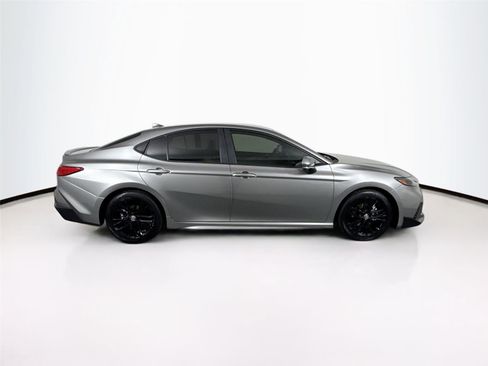 Certified 2025 Toyota Camry SE w/ Convenience Package image 11