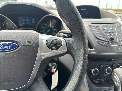 Used 2015 Ford Escape SE FWD image 40