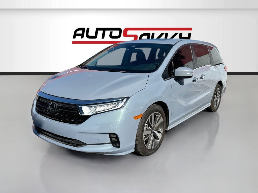 Used 2024 Honda Odyssey Touring image 3