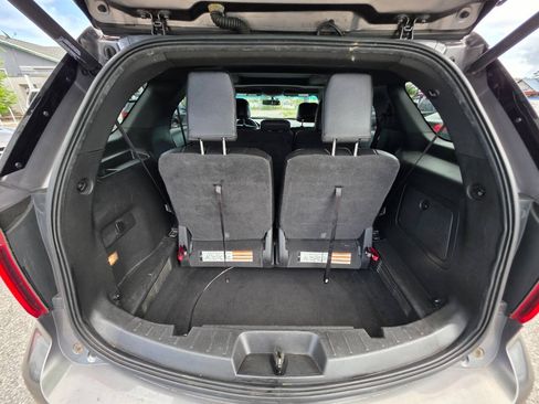 Used 2014 Ford Explorer XLT w/ Equipment Group 202A FWD image 15