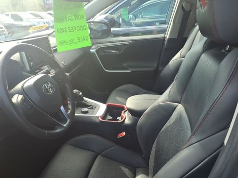 Used 2020 Toyota RAV4 TRD Off-Road w/ TRD Off-Road Weather Package AWD/4WD image 7