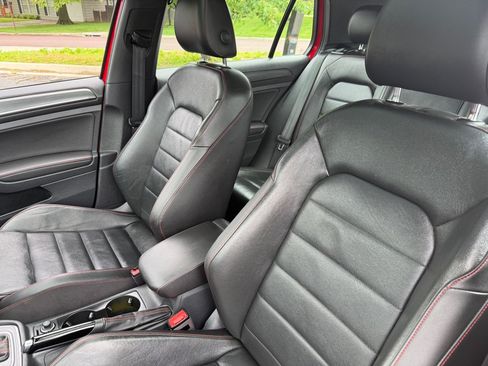Used 2021 Volkswagen Golf 4-Door FWD image 16