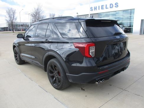 Used 2024 Ford Explorer ST w/ Equipment Group 401A image 4