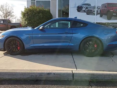 Used 2020 Ford Mustang Shelby GT500 w/ Technology Package image 5
