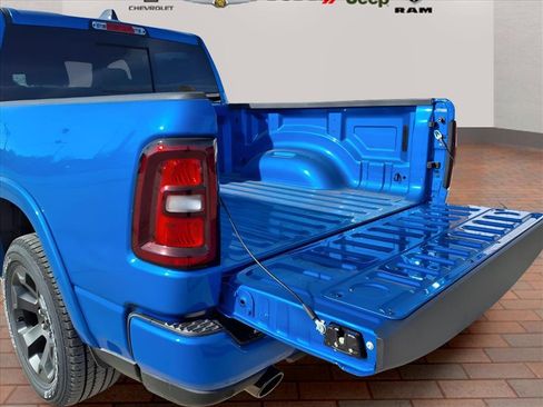 New 2026 RAM 1500 4x4 Crew Cab image 23