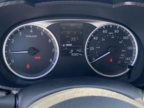 Used 2024 Nissan Versa S w/ Electronics Package FWD image 23