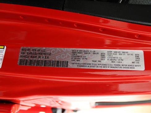 Used 2024 Jeep Wrangler Unlimited Rubicon 392 image 40