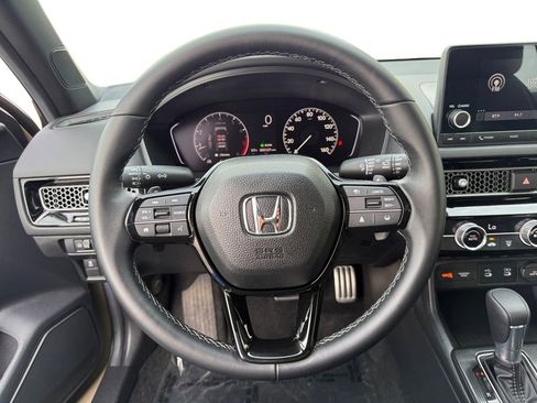 Used 2025 Honda Civic Sport image 12