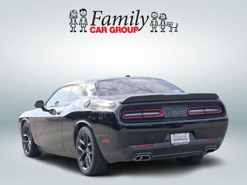 Used 2022 Dodge Challenger GT w/ Blacktop Package RWD image 3