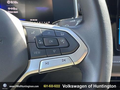 Certified 2025 Volkswagen Taos SE w/ Taos Adventure Package (SXB) image 21