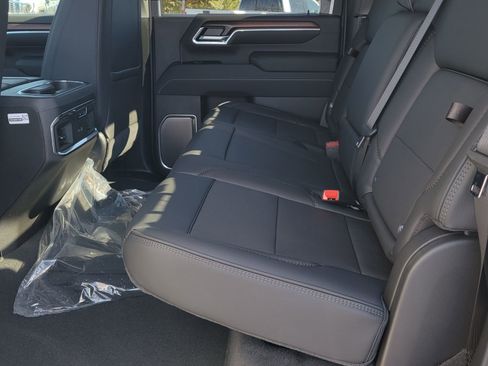 New 2026 GMC Sierra 2500 Denali w/ Denali Reserve Package AWD/4WD image 7